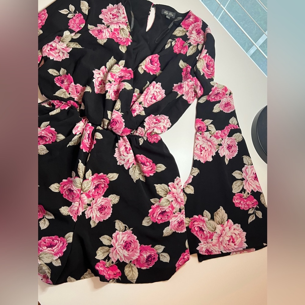 Romper. Size Large